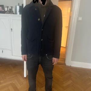 Sätila jacka  - Säljer min sätila jacka pga har blivit för liten. Jackan är i bra skick. Nypris circka 2700 