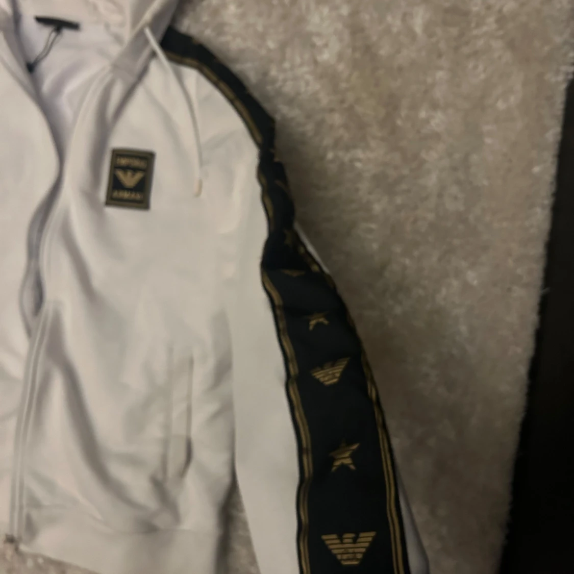 Vit hoodie från Emporio Armani - 3