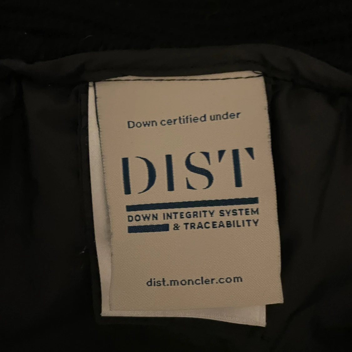 Svart dunjacka från Moncler - 4