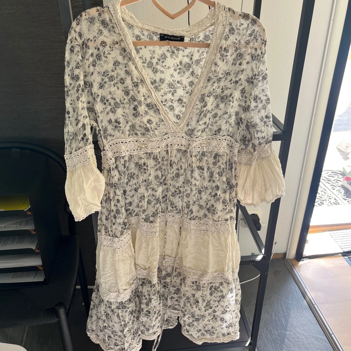 Blommig klänning - 1