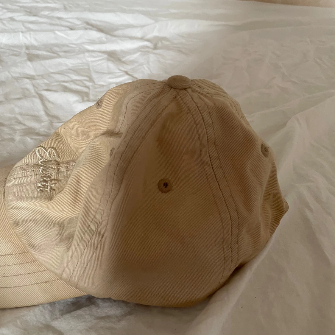 Beige keps från Esprit - 2