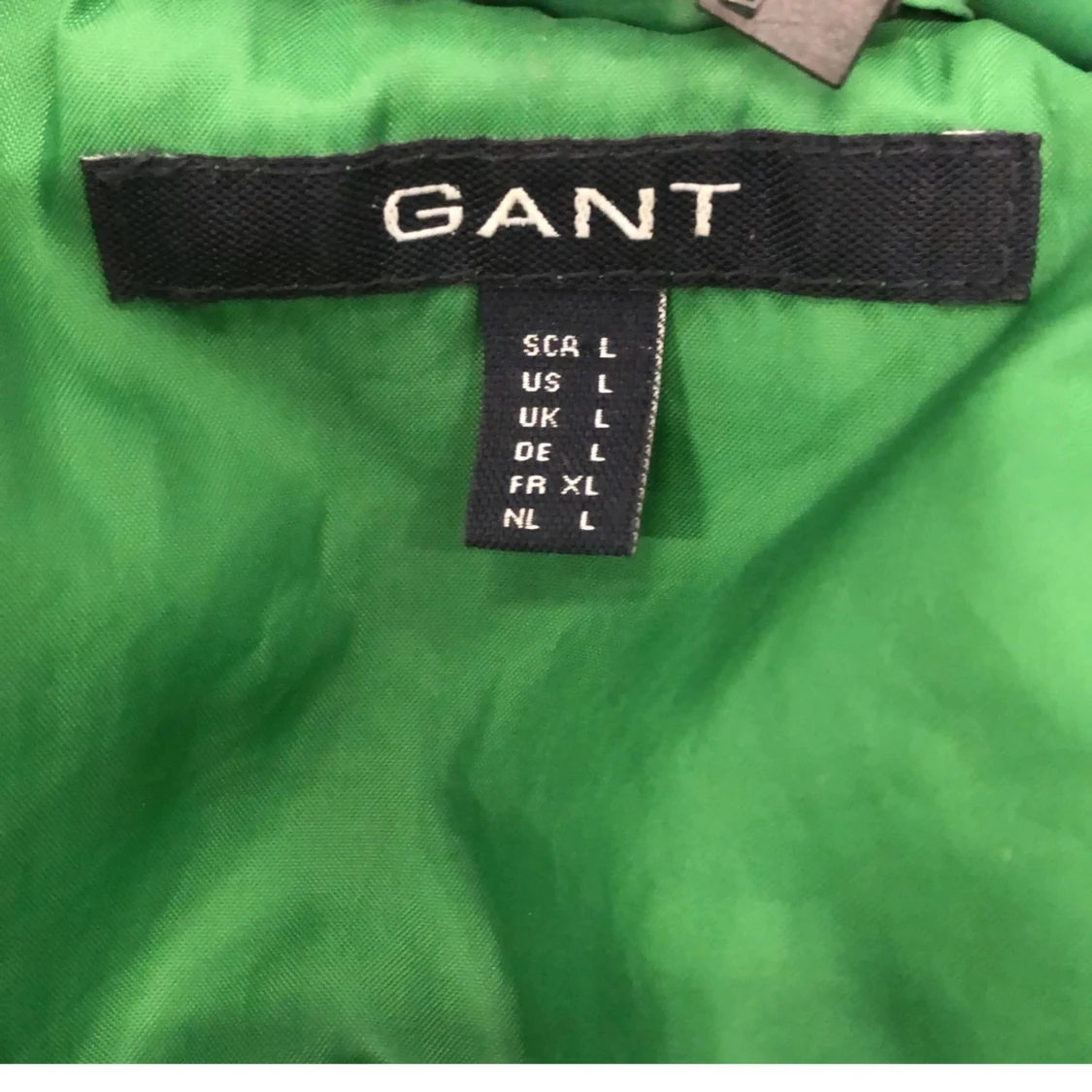 Grön vadderad dunjacka från GANT i storlek L (EU 40 - 3