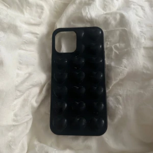 Mobilskal  - Passar iPhone 12 och alla mobiler som är som iPhone 12! 