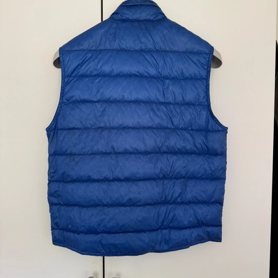 Blå dunväst från Moncler - 1