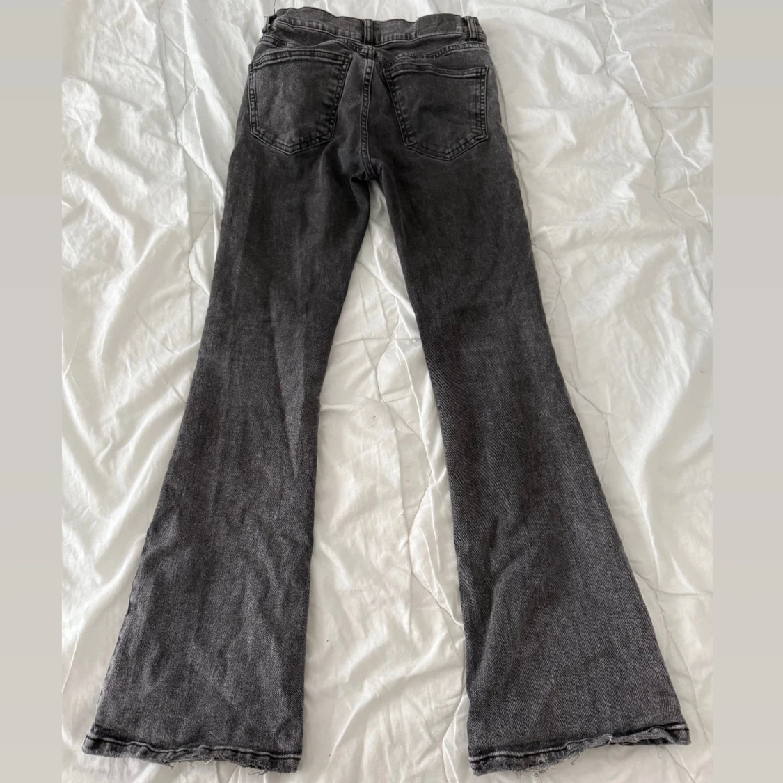 Gina Tricot Svarta Bootcut Jeans - 3