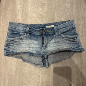 Jeansshorts  - Fina i bra skick