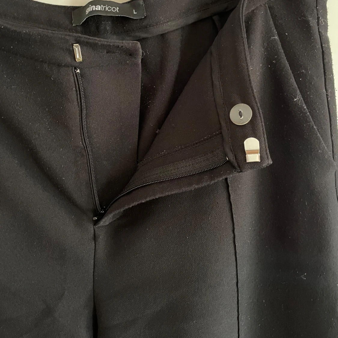 Svarta bootcut kostymbyxor Gina Tricot!  - 3