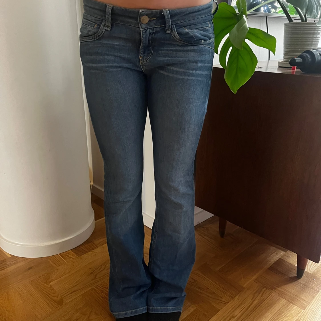 Blå bootcut jeans - 3
