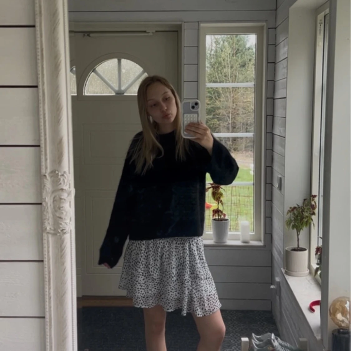 Vit och svart prickig Chelsea kjol - 1