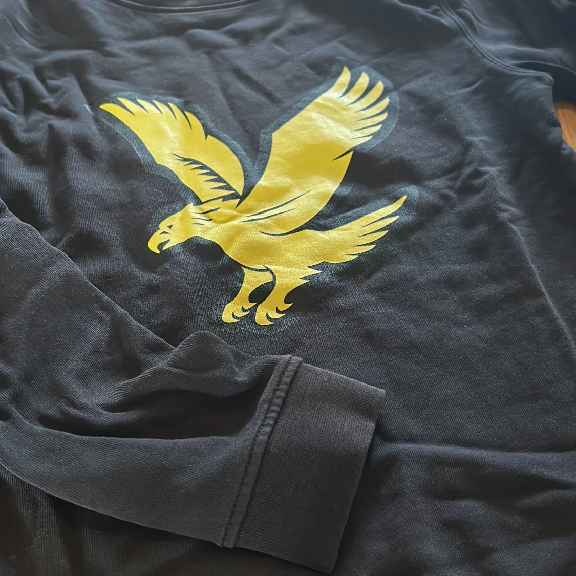 Mörkblå långärmad tröja från Lyle & Scott - 2