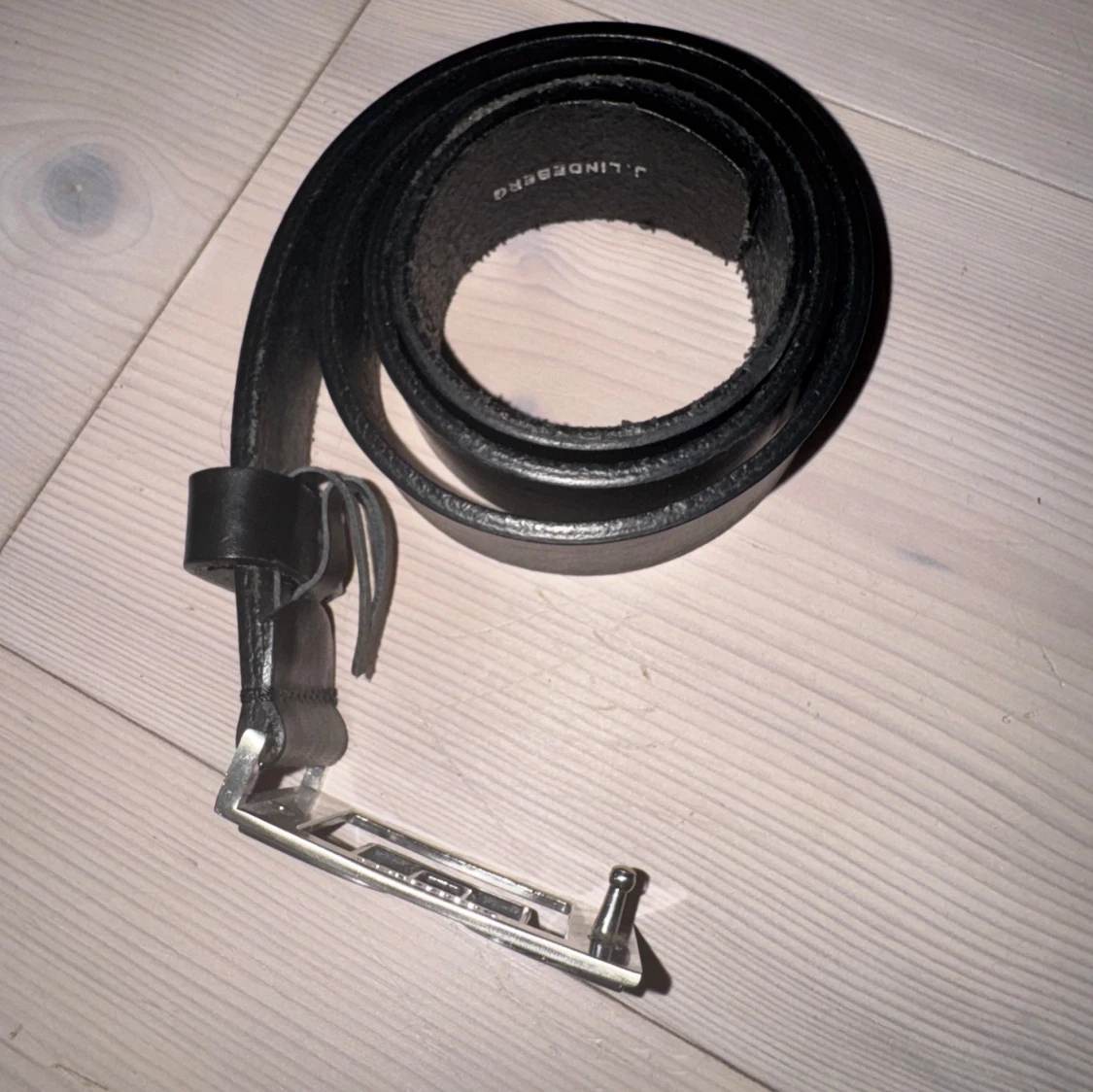 Svart skärp från J. Lindberg - 1