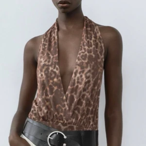Leopard body -  leopard body ifrån Zara, storlek S. Knappt använd