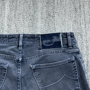 Jacob cohen jeans - Sjukt stiliga Jacob choen jeans som passar perfekt till grisch/Stockholmsstilen, skick 9/10 som nya. Modell 1,75. Nypris 5000, köp  för endast 999. MVH Simon 