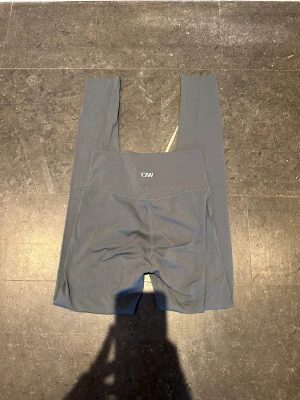Iciw tights s 💚 - Finaste tightsen från iciw. Storlek s. Knappt använda. Färgen visas som bäst på sista bilden. 💚