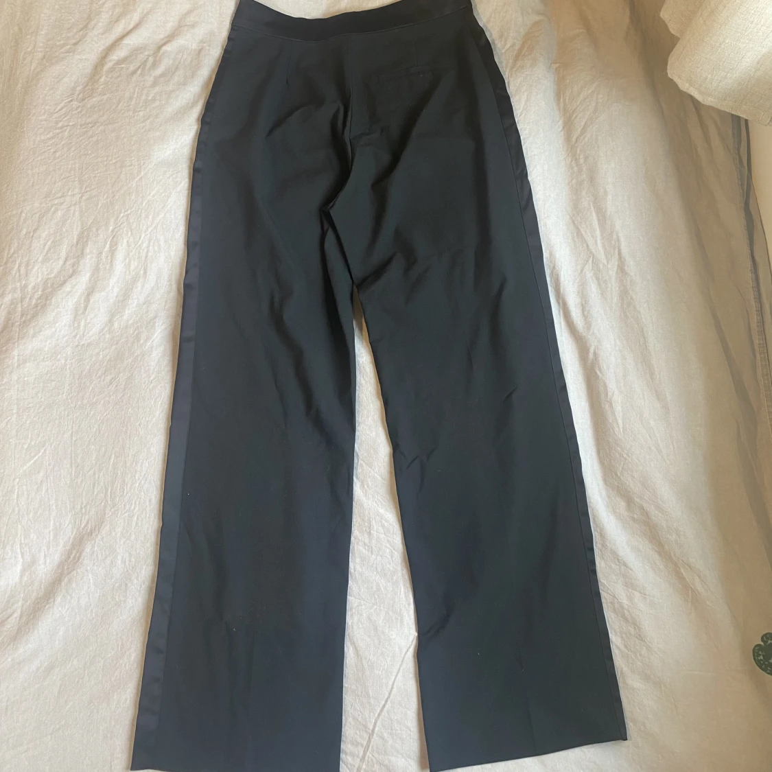 Svarta kostymbyxor  - 90