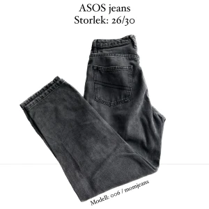 ASOS jeans  - Knappt använda och har inga defekter✅