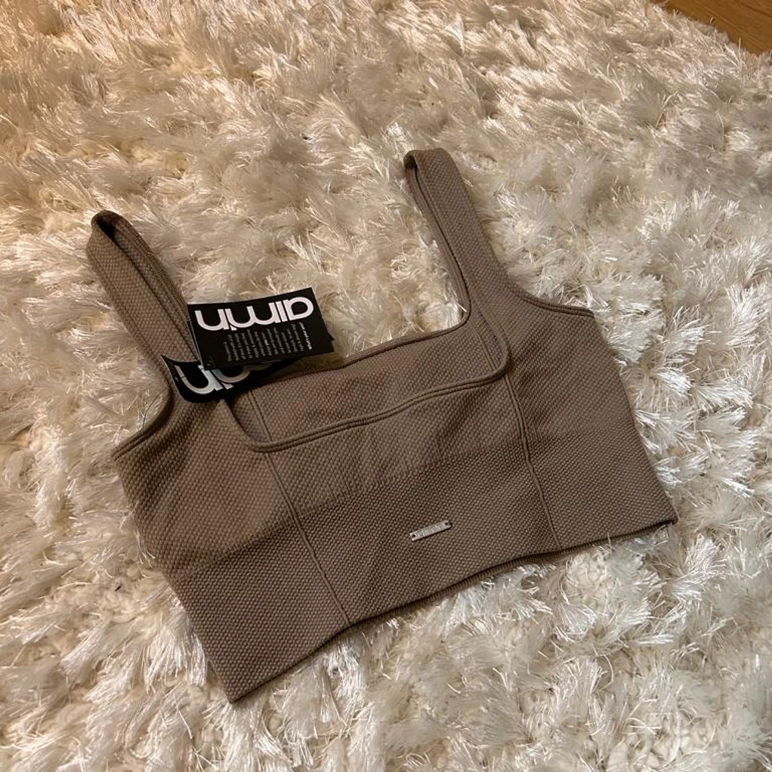 Helt ny Aimn topp-tag kvar  - 90