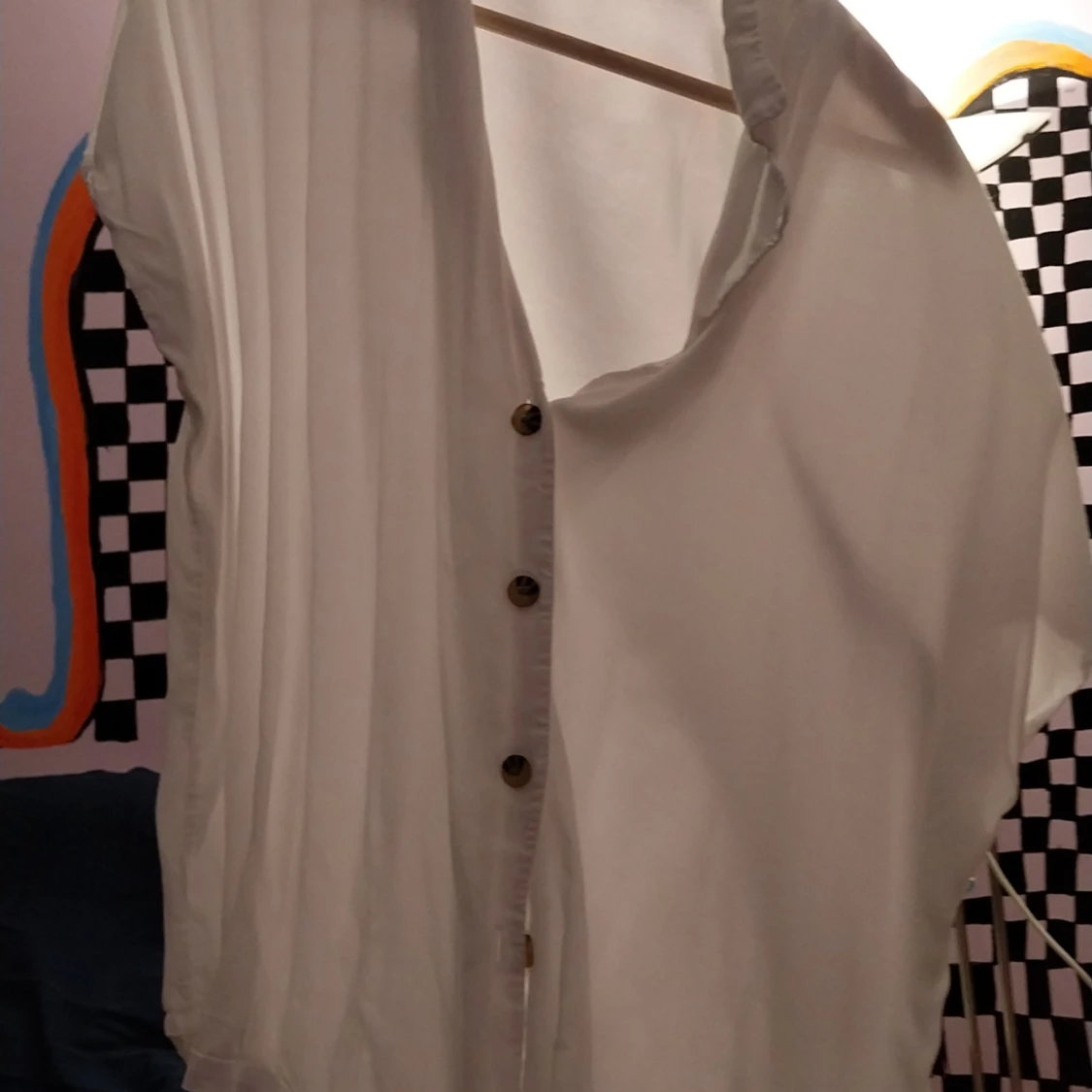 White shortarmed cardigan - 90