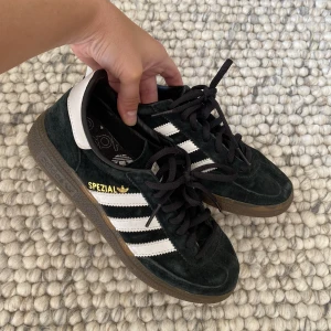 Adidas spezial sneakers - Fint skick, köpta för 1100 kr. Skriv för frågor✨