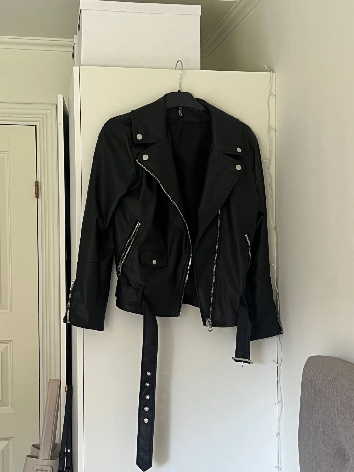 Svart skinnjacka 