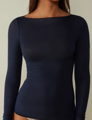 Intimissimi tröja  - Jätte fin marinblå intimissimi tröja💕