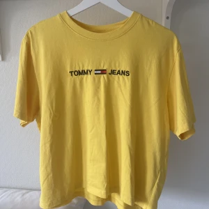 Tommy hilfiger T-shirt  - Helt oanvänd 