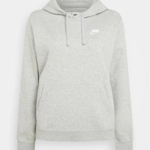 Nike hoodie - Grå nike hoodie mysig och skön men säljer pga för liten🙂