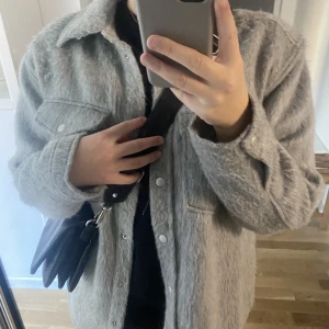 Jacka från CW - Mysig jacka från Carin Wester. I nyskick!!