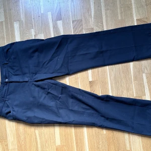 Dickiesbyxor - Svarta, sköna kostymbyxor från dickies