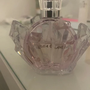 Ariana grande - Halv 