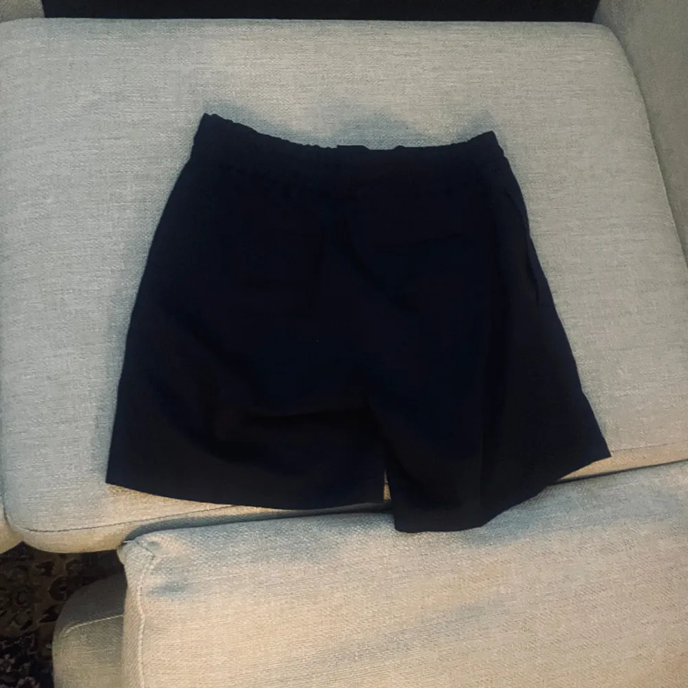 Fräscha shorts från Jack & Jones (lämnas antingen nytvättade/styrkta eller både). Shorts.