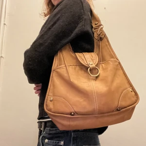 Cool väska - Riktigt najs väska🫵😍