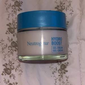 Ny återfuktskräm från Neutrogena. Hydro boost gel cream. 