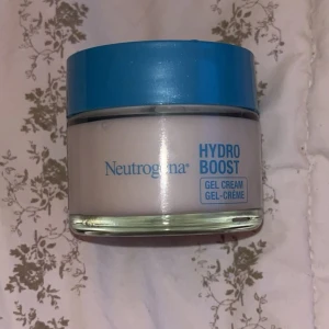 Neutrogena - Ny återfuktskräm från Neutrogena. Hydro boost gel cream. 