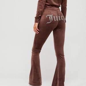 Juicy couture brown diamanté slim flare pants. Brand new with tag.  retail price 918 SEK