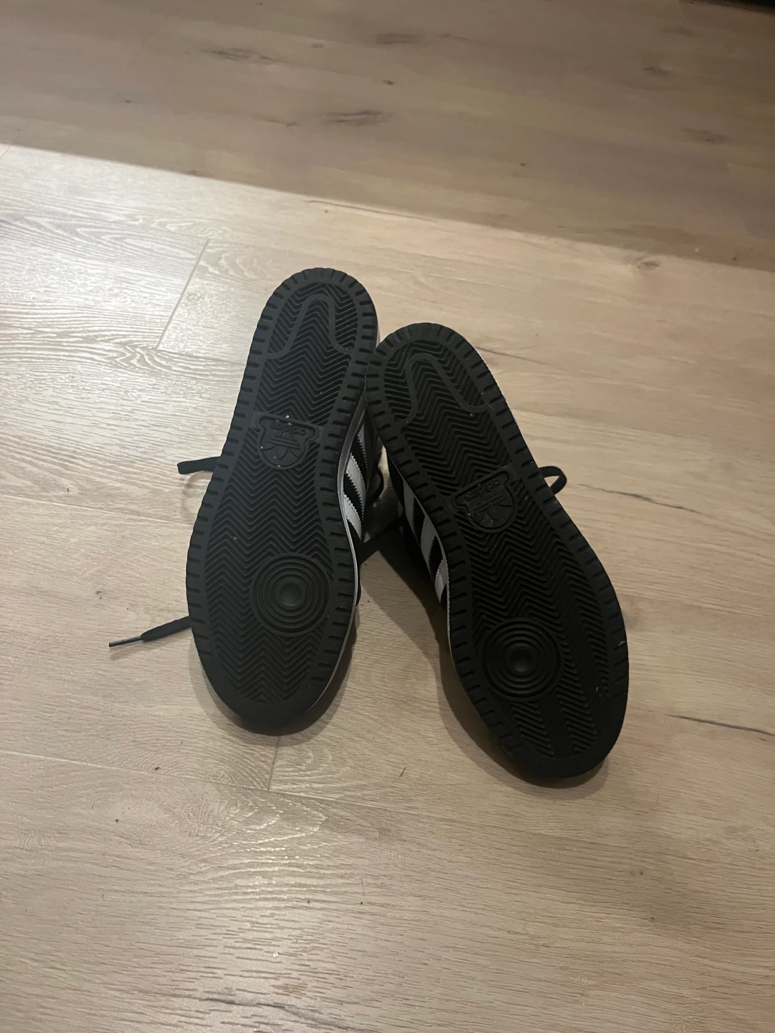 Adidas top 10 sneakers - 90