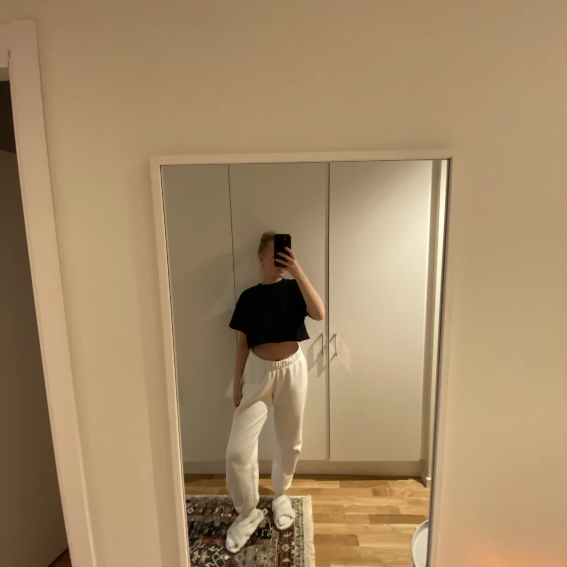 Svart croppad topp - 90