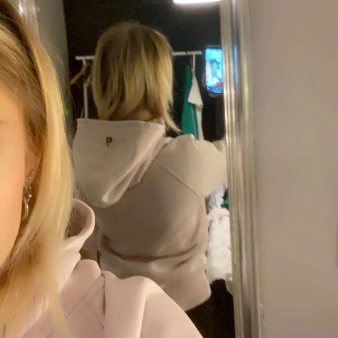  peak performance hoodie  - 90