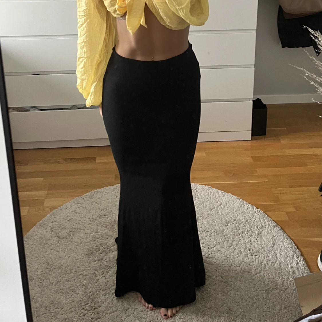 Svart långkjol 