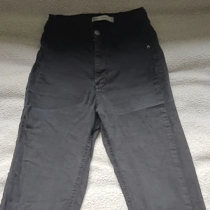 Skinny jeans Molly - Skinny jeans från ginatricot i den populära modellen Molly