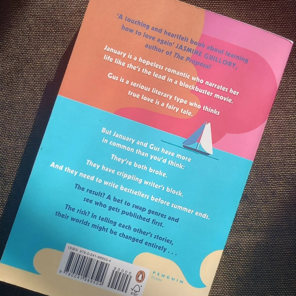 Beach Read av Emily Henry  - 90