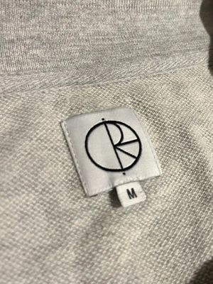 Skjorta, polar. - Snygg herr skjorta från polar. Storlek: M herr. Original pris: 599kr Säljer för: 499kr, spara 100kr.