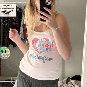 Linne - Skitfint linne som tyvärr inte kommer till användning. Gratis frakt om man köper via ” köp nu” tills den 27/8