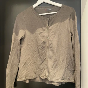 Kofta - Grön kofta, mycket skön och i bra skick 