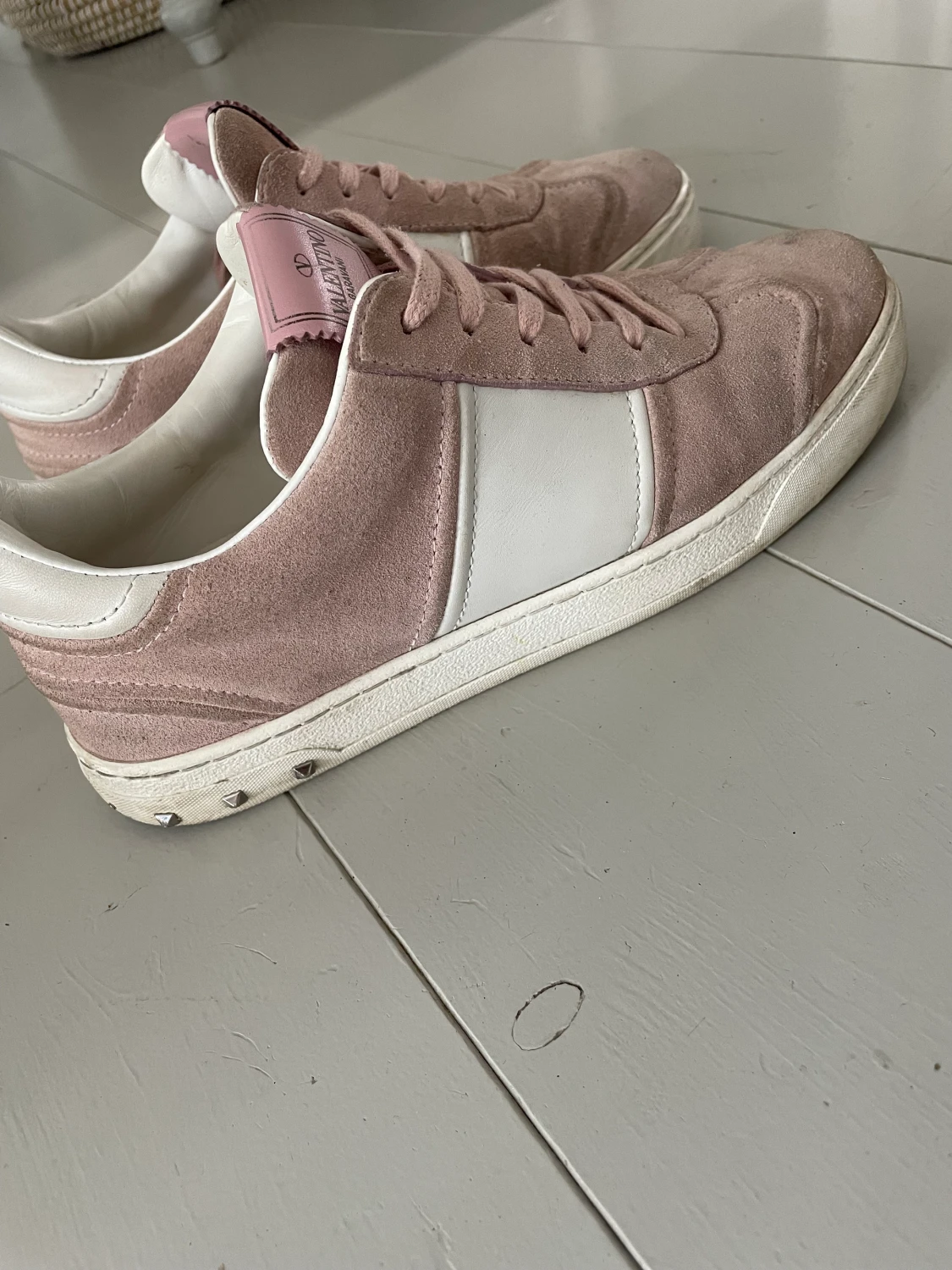 valentino sneakers  - 90