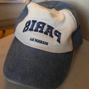 keps - jättefin keps som passar både dam och herr. Helt ny! ingen prislapp kvar dock, justerbar. 75kr exkls frakt! 