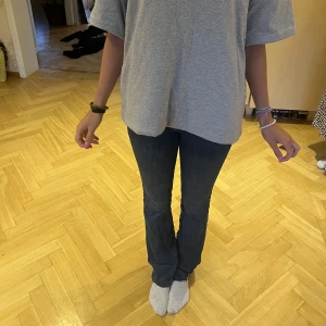 Zara jeans - Skit snygga zara jeans som inte kommer till användning 🙌🏼