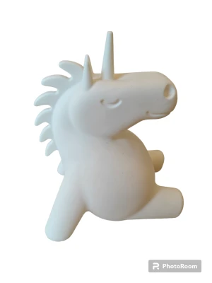 Lampa - Nattlampa som lyser med olika färger 🦄