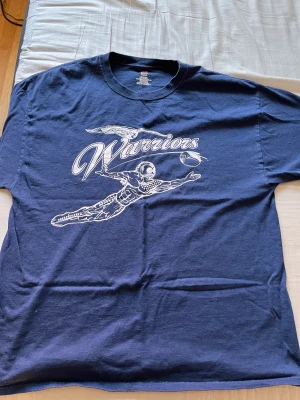 Warriors ”Hanes Tee”  - Storlek Xl 