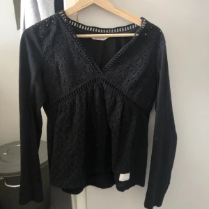 Odd Molly topp - Fin svart Odd Molly topp! Storlek xs  Säljer för den blivit för liten💗 Köpare står för frakt🔥